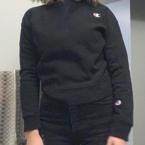 Champion Cropped Sweatshirt